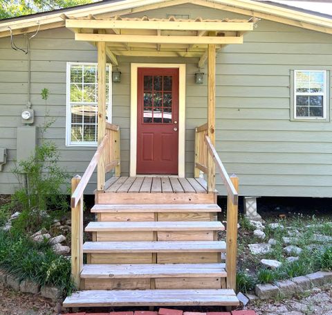 A home in Silsbee