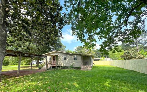 A home in Silsbee