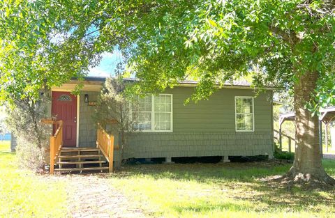 A home in Silsbee