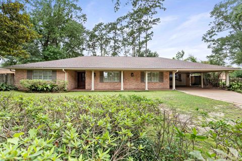 Photo of 1225 Sandwood Ln, Beaumont, TX 77706 (MLS # 268273)