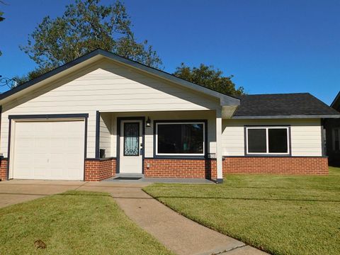 Photo of 4620 Magnolia Street, Beaumont, TX 77703 (MLS # 266681)