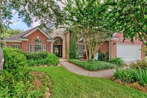 Photo of 230 E 2nd St, Port Neches, TX 77651 (MLS # 269955)