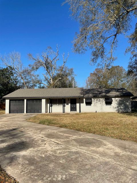Photo of 390 Bradford Dr, Beaumont, TX 77706 (MLS # 264733)