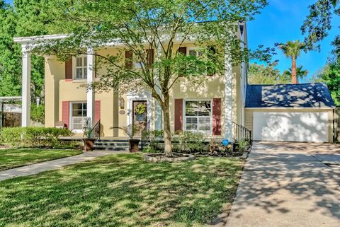 Photo of 755 19th Street, Beaumont, TX 77706 (MLS # 266703)