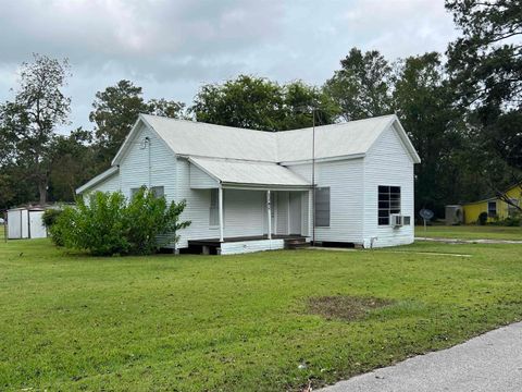 A home in Silsbee