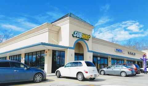 Photo of 6120 College Street, Beaumont, TX 77707 (MLS # 244272)