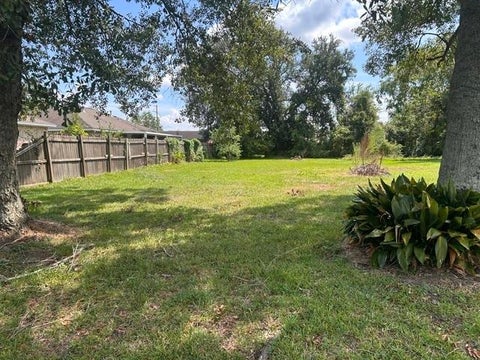 Photo of 115 Boston Avenue, Nederland, TX 77627 (MLS # 270995)