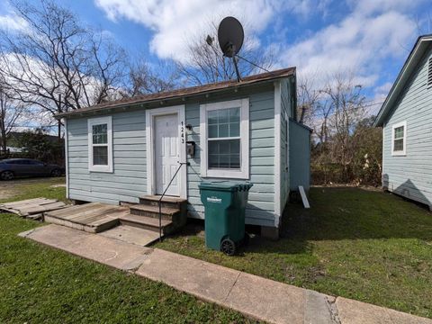 Photo of 1243 Long Ave #1, Beaumont, TX 77701 (MLS # 265175)