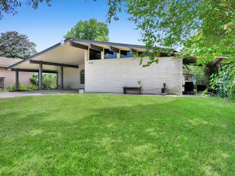 Photo of 3215 Callaway Drive, Nederland, TX 77627 (MLS # 270312)