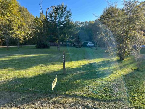 A home in Silsbee