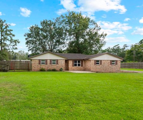 Photo of 7001 Guy Ln, Orange, TX 77632 (MLS # 265260)