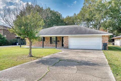 Photo of 170 BLAND, Bridge City, TX 77611 (MLS # 265296)