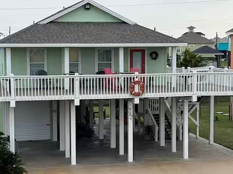 Photo of 982 Nassau, Port Bolivar, TX 77650 (MLS # 268120)