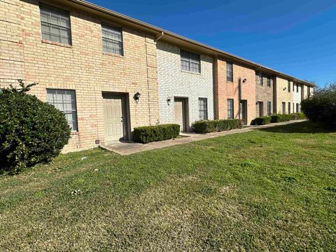 Photo of 3720 Laurel #6, Beaumont, TX 77701 (MLS # 266678)