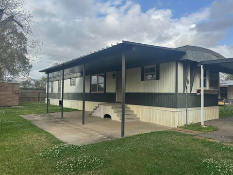 Photo of 7570 Tall Pine, Beaumont, TX 77713 (MLS # 265714)