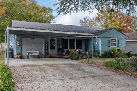 A home in Groves