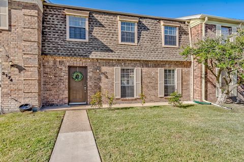 Photo of 3172 Matterhorn Dr, Port Neches, TX 77651 (MLS # 263721)