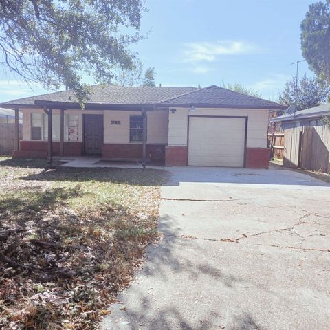 Photo of 3901 Woodrow, Beaumont, TX 77642 (MLS # 263742)