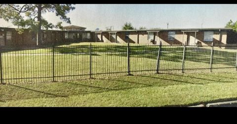 Photo of 3755 Corley, Beaumont, TX 77701 (MLS # 264549)