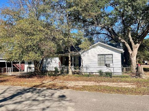 A home in Silsbee