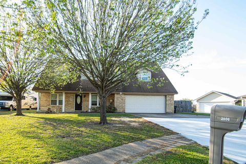 Photo of 2806 Round Tower, Port Neches, TX 77651 (MLS # 266126)