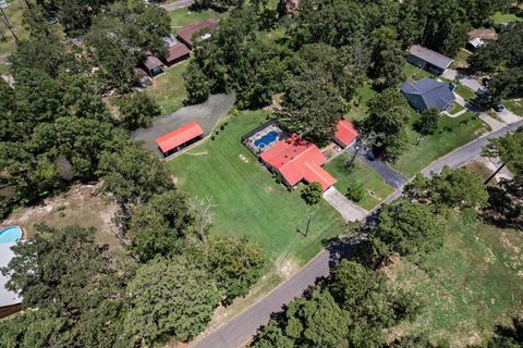 A home in Onalaska