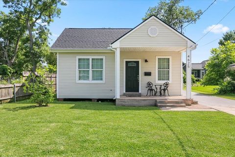 Single Family Residence in Groves TX 4625 Cleveland Ave.jpg