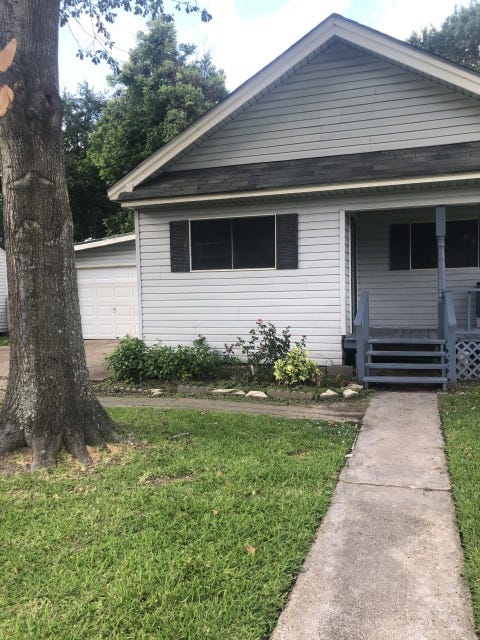 Photo of 120 N 22nd, Nederland, TX 77627 (MLS # 268613)