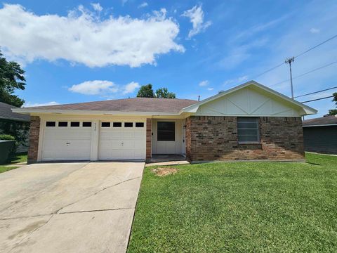 Photo of 5150 Dawn Dr., Beaumont, TX 77706 (MLS # 264200)