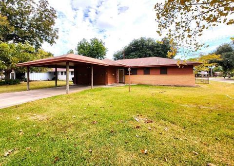 Photo of 1619 Ave G, Nederland, TX 77627 (MLS # 266294)