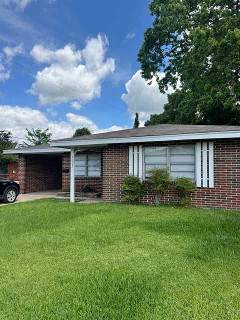 Photo of 1002 COOPER, Orange, TX 77630 (MLS # 270031)