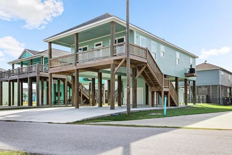 A home in Crystal Beach