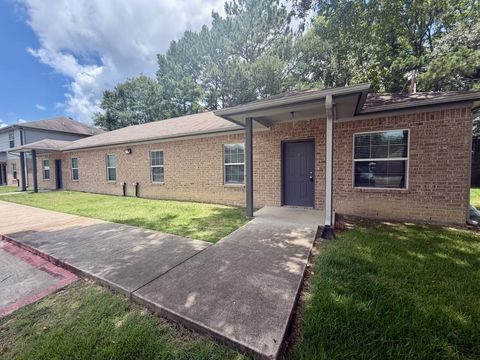 Photo of 527 N Village Creek Parkway 30 #30, Lumberton, TX 77657 (MLS # 268489)