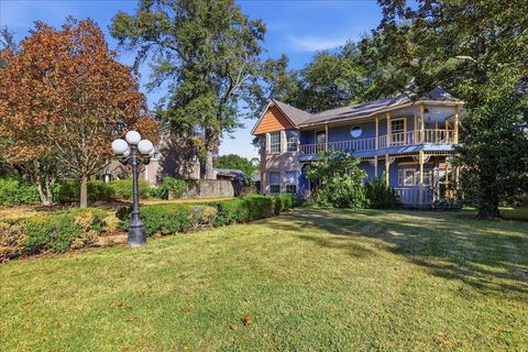 Photo of 620 20th St., Beaumont, TX 77706 (MLS # 263722)