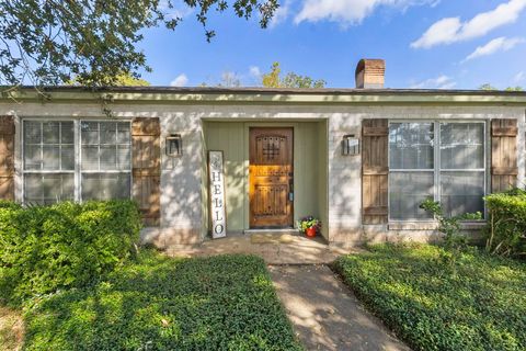 Photo of 6420 Daisy, Beaumont, TX 77706 (MLS # 262655)