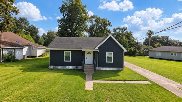 4608 MCKINLEY AVE, GROVES, TX 77619 - Image 7fb8cfd89f11403ff5185569baf2a6da/3564563892