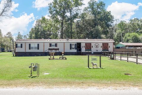 A home in Vidor