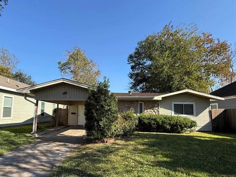 Photo of 4455 s. 5th St., Beaumont, TX 77705 (MLS # 265645)