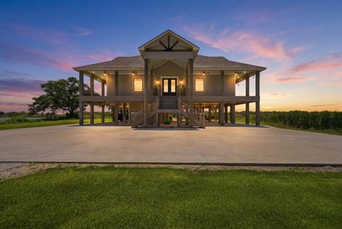 Photo of 7165 Backridge Road, Sabine Pass, TX 77640 (MLS # 268513)