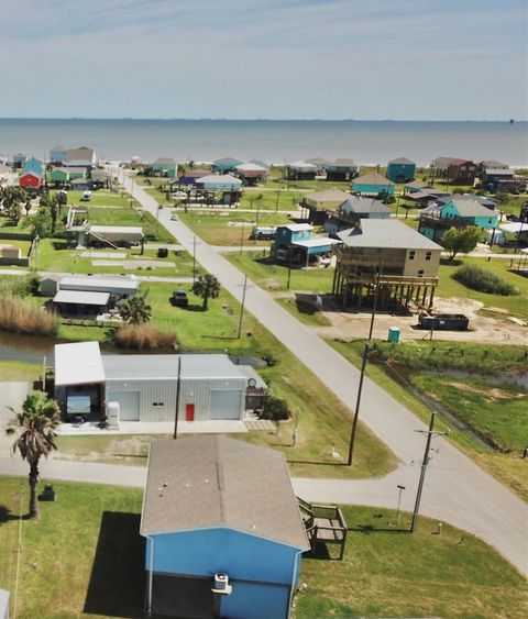 A home in Crystal Beach