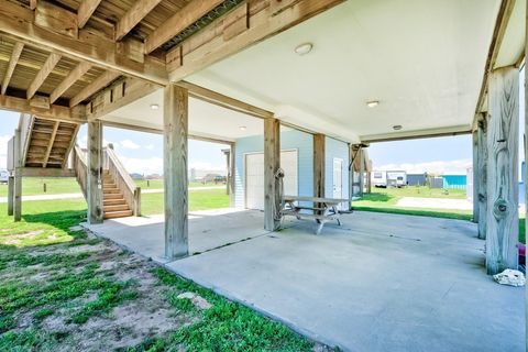 A home in Crystal Beach