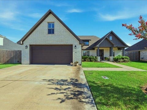 Photo of 206 Pindo Palm, Lumberton, TX 77657 (MLS # 270299)