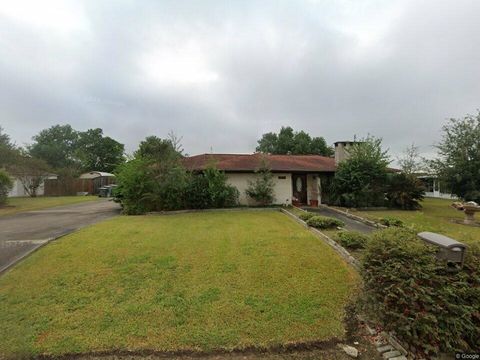 Photo of 3728 Chandelle, Port Arthur, TX 77642 (MLS # 262353)