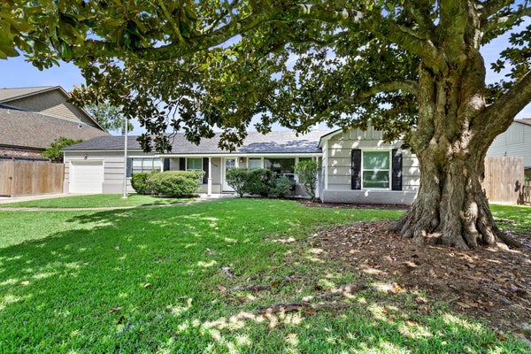 5740 CLINTON ST, BEAUMONT, TX 77706 - Image 8907b1458cb09cd4bfeb25a5017fe6ad/51699037