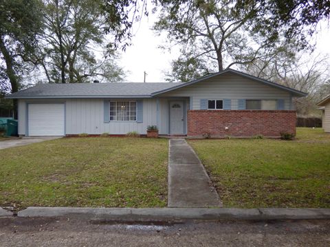 Photo of 2208 Monterrey, Orange, TX 77630 (MLS # 264486)