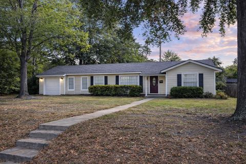 Photo of 403 Neal St, Jasper, TX 75951 (MLS # 266557)
