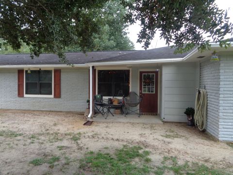 A home in Vidor