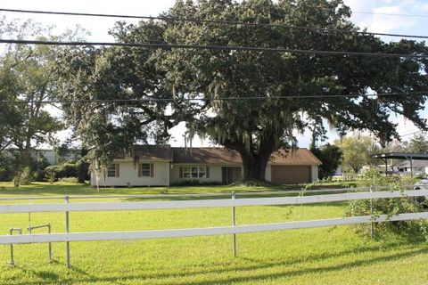 Photo of 4813 N Mimosa, Orange, TX 77632 (MLS # 262239)