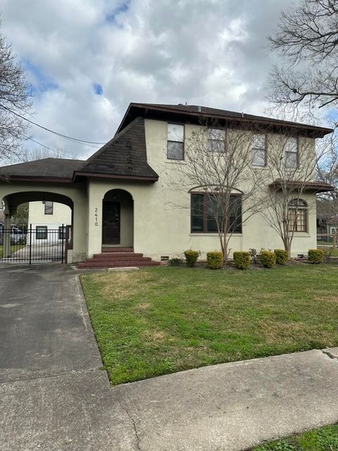 Photo of 2410 Laurel, Beaumont, TX 77702 (MLS # 256186)