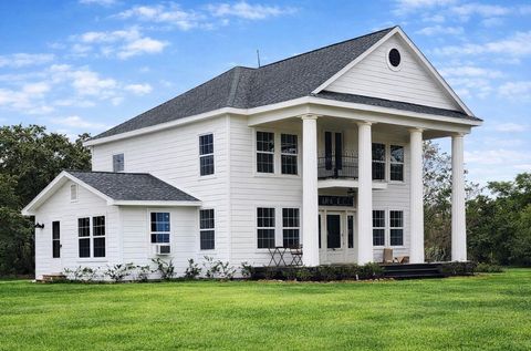 Photo of 27 Cotton Bayou Circle, Cove, TX 77523 (MLS # 266304)